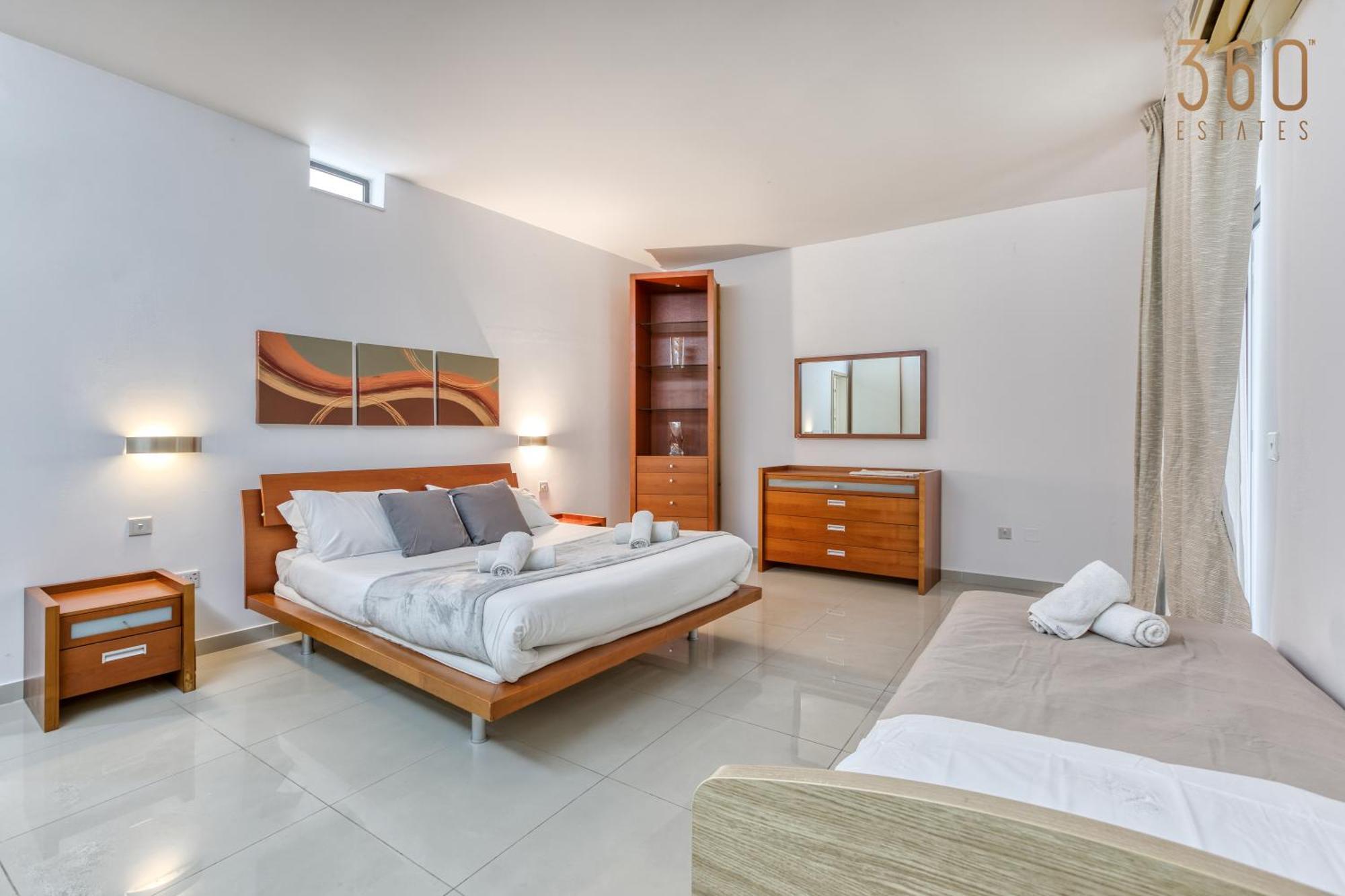Apartman Beautiful Seafront With Private Balcony & Bbq By 360 Estates *